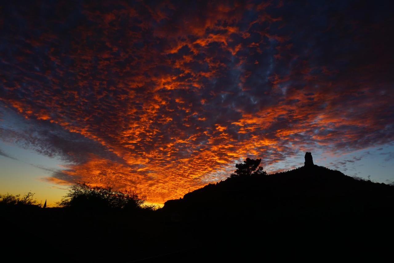 Sedona Room Homestay - Thunder Mountain Esterno foto